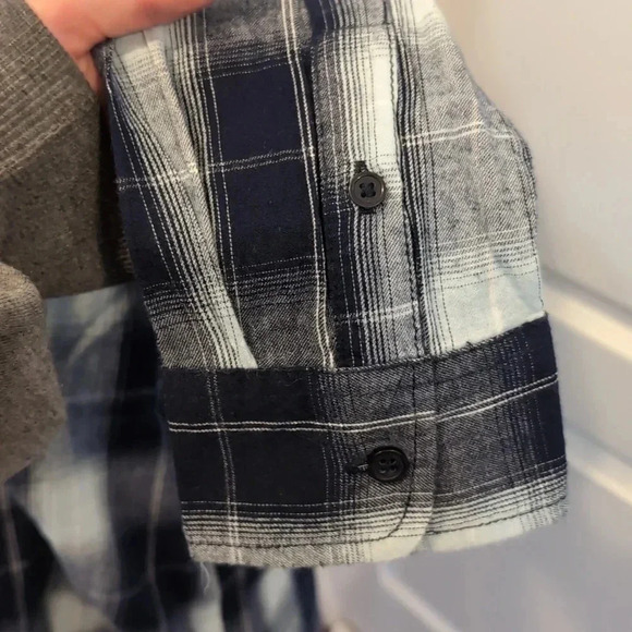Time and Tru women's flannel long sleeve - Picture 7 of 9